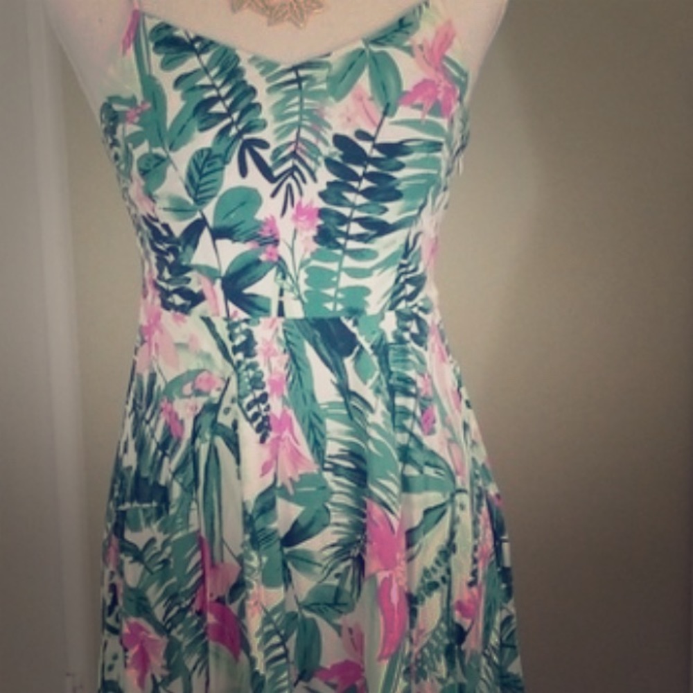 Old navy flower print fit n flare dress